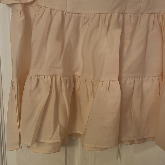 Cream peplum top - Picture 2 of 5